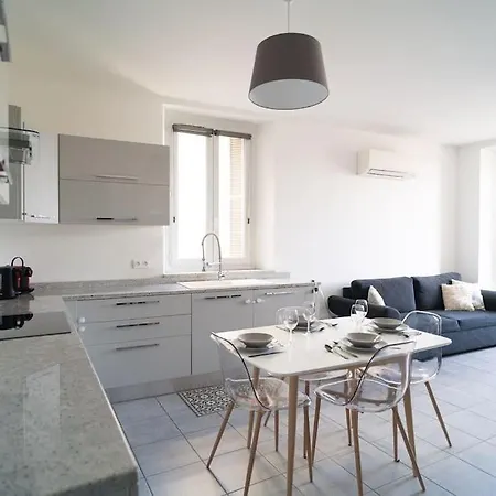 T4 Vue Mer Proche Gare Et Centre Apartmán *